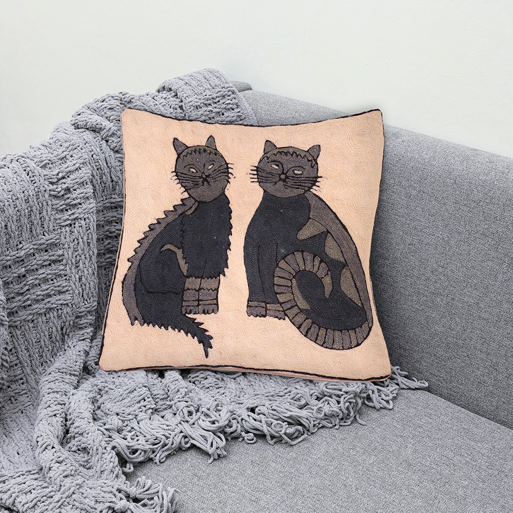 Two cats cushion cover