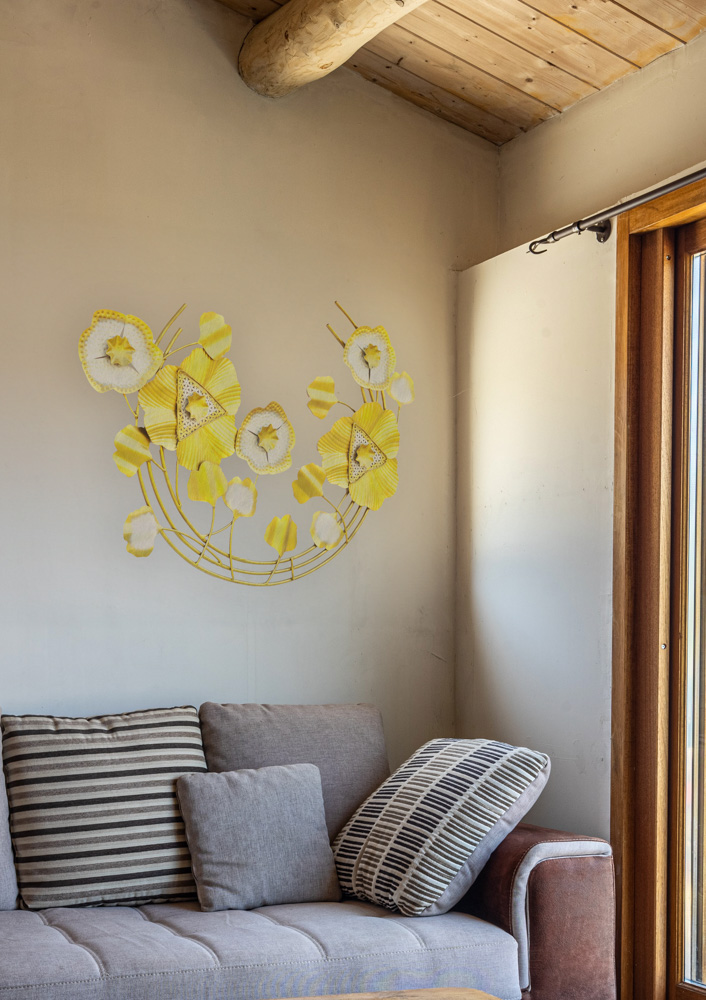 Golden and white flower medley