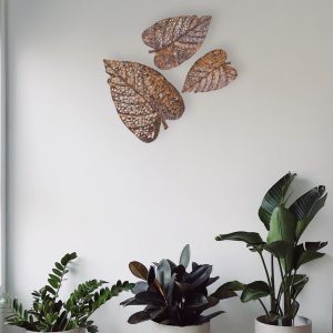 Stunning hand crafted iron design of 3 leaves