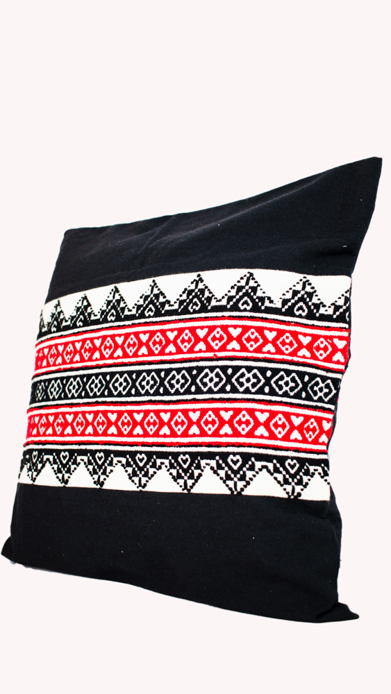Beautiful toda embroidered black middle cushion - Image 3