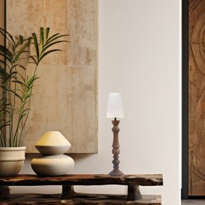 Sleek mango wood table lamp