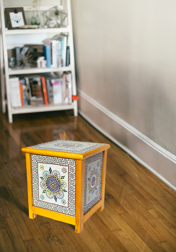 Exquisite cuboid glass floor lamp 1