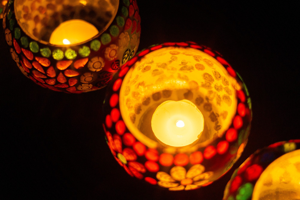 Eye catching handmade glass tea light candle holders set of 4 - Image 7