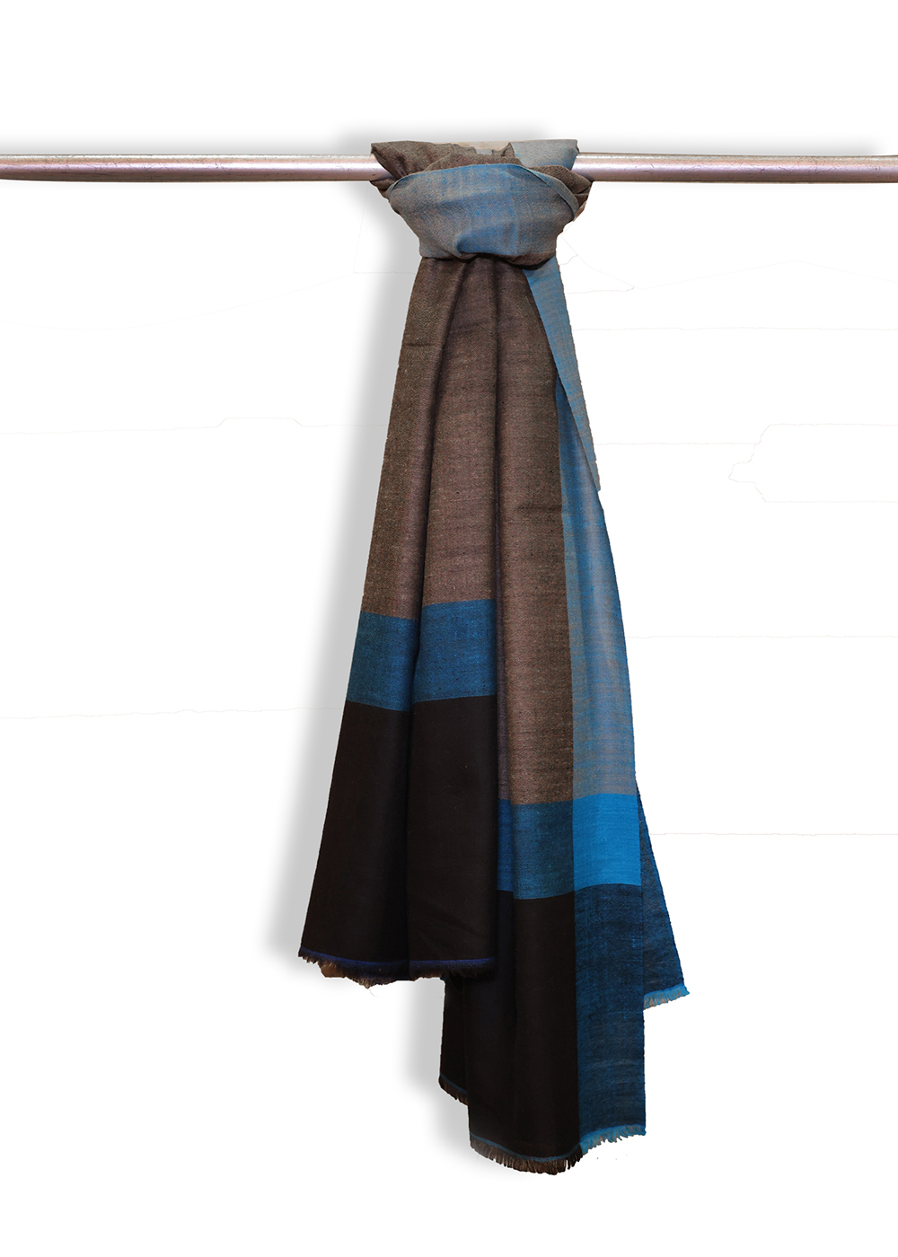 Striking mix of colourful 'B's scarf