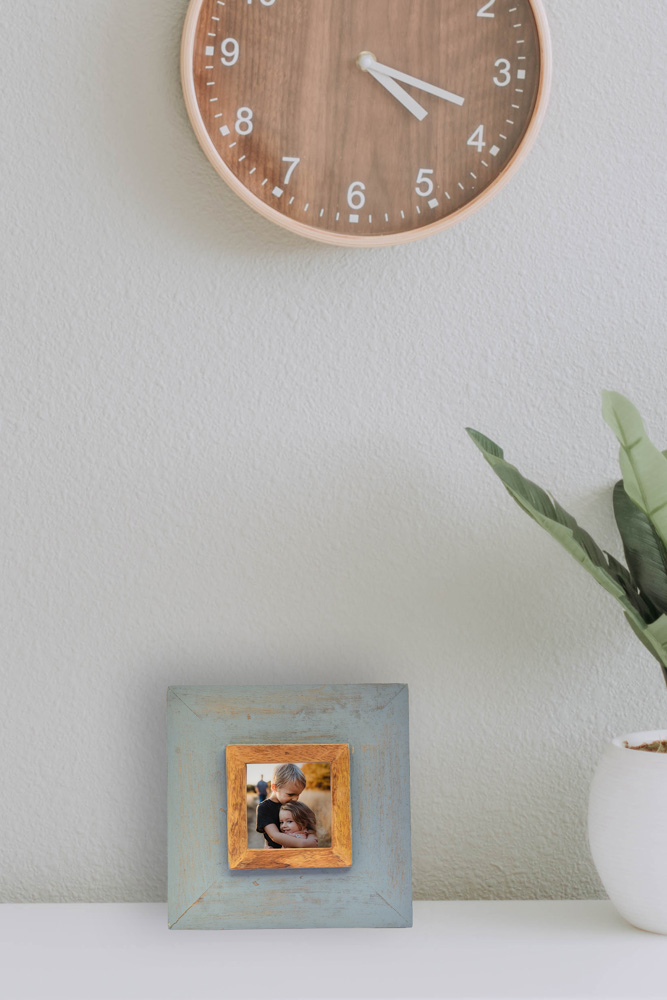 Beautiful wooden photo frame 2