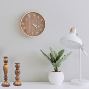 Set of 2 antique golden candleholders 3