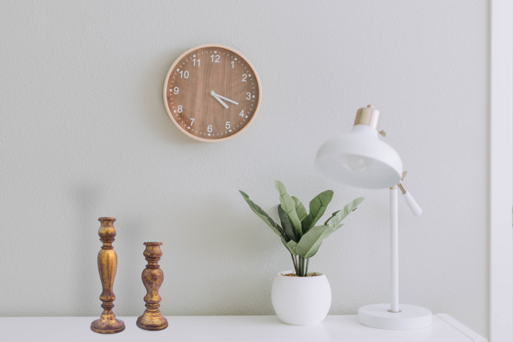 Set of 2 antique golden candleholders 3